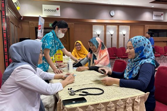 Wujud Kepedulian Sosial, Indosat Sumatra dan PMI Gelar Donor Darah di 3 Kota - JPNN.COM