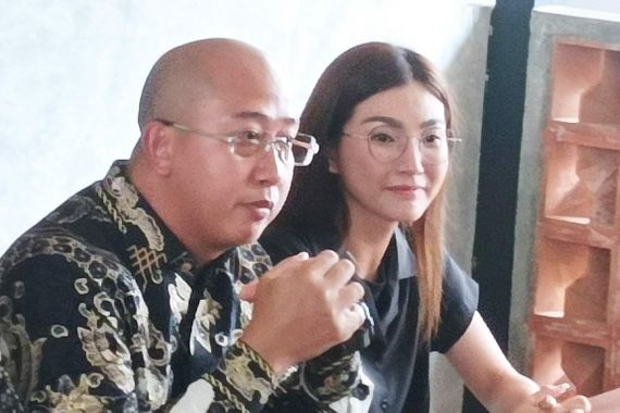 3 Berita Artis Terheboh: Sarwendah Somasi Haters, Yasmine Ow Gugat Cerai - JPNN.COM