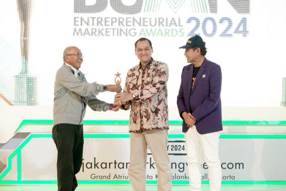 Anak Usaha SIG Raih BUMN Entrepreneurial Marketing Awards 2024 - JPNN.COM