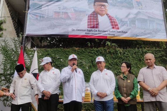 Gebu Minang Kirim Bantuan 9.000 Paket Sembako untuk Korban Bencana Sumbar - JPNN.COM