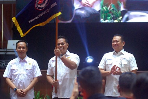 Bambang Soesatyo Kukuhkan Pengurus Besar PRSI - JPNN.COM