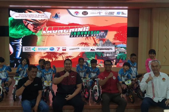 Menpora Dito Mendukung Penuh Indonesia Cycling Series 2024 - JPNN.COM