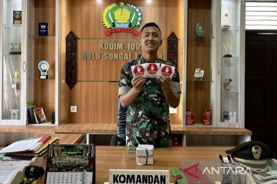 Letkol Fery Perbawa Siap Sanksi Anak Buah yang Kedapatan Main Judi Online - JPNN.COM