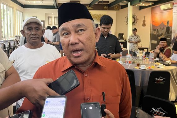 Pilgub Jabar 2024: Mohammad Idris Ngeri Kalau Melawan Ridwan Kamil - JPNN.COM