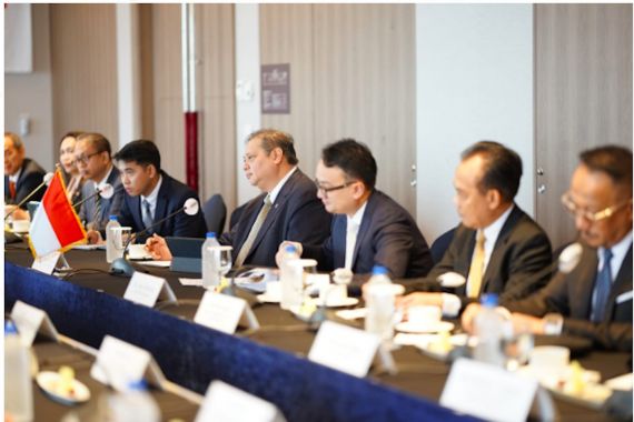 Wamendag Jerry Berikan Solusi Terhadap Proses Perizinan Bahan Baku Industri dari Mendag Korea - JPNN.COM