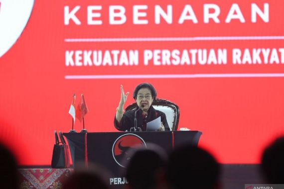 Rakernas V PDIP: Megawati Bicara Pemimpin Otoriter Populis - JPNN.COM