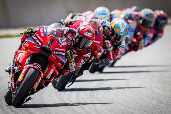 Ini Penyebab Pecco Jatuh pada Sprint MotoGP Catalunya, Aneh - JPNN.COM