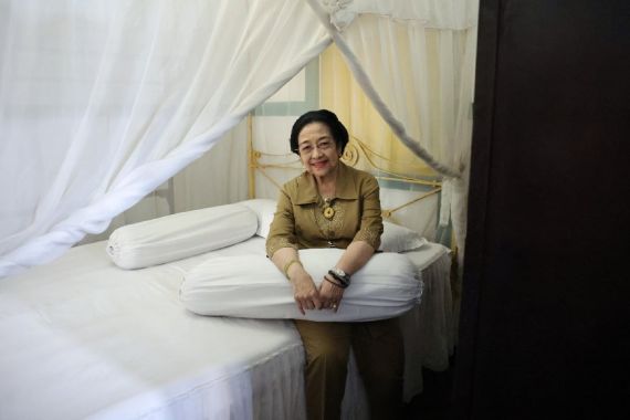 Wajah Semringah Megawati di Rumah Pengasingan Bung Karno  - JPNN.COM