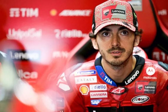 Mengganggu Marquez, Pecco Kena Penalti Turun 3 Posisi Start Race MotoGP Italia - JPNN.COM