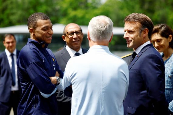 Presiden Prancis Bertanya Kapan Pindah ke Real Madrid, Mbappe Jawab Malam Ini - JPNN.COM