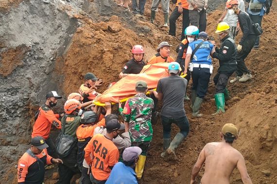Satu Orang Tewas dalam Bencana Longsor di Lumajang - JPNN.COM