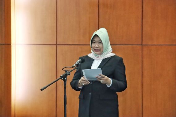 Plt Sekjen MPR Siti Fauziah Lantik 4 Kepala Biro dan 14 PPPK, Simak Pesannya - JPNN.COM