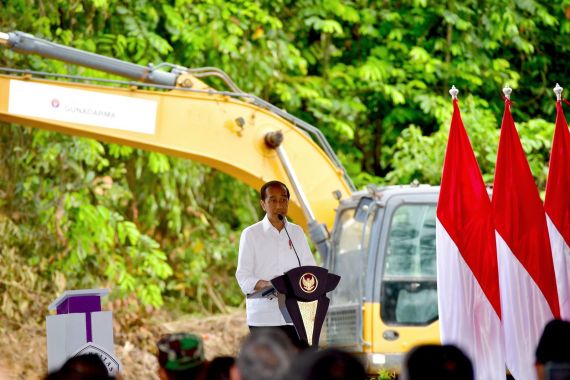Jokowi Groundbreking Pembangunan Universitas Pertama di IKN - JPNN.COM