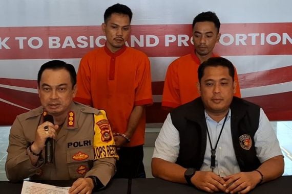 Mengaku Polisi, Duo Kaka-Adik di Palembang Raup Ratusan Juta dari Pesan WhatsApp - JPNN.COM
