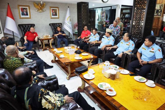 Bertemu GPN 08, Ketua DPD RI Siap Kawal Presiden Terpilih Prabowo Perkuat Pancasila - JPNN.COM