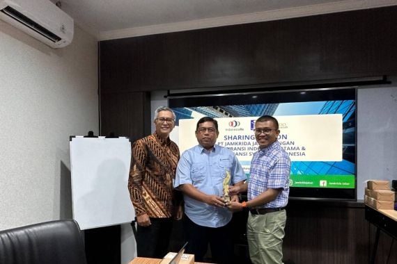 Revitalisasi Asuransi Kredit, Indonesia Re-ReINDO Syariah Sharing Session dengan Jamkrida Jabar - JPNN.COM