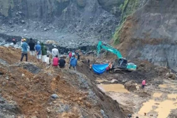 Bencana Longsor di Lumajang, Petugas Temukan Korban Terakhir - JPNN.COM