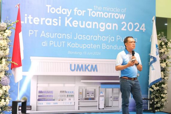 Jasaraharja Putera Pacu Literasi Keuangan UMKM di PLUT KUMKM Bandung - JPNN.COM