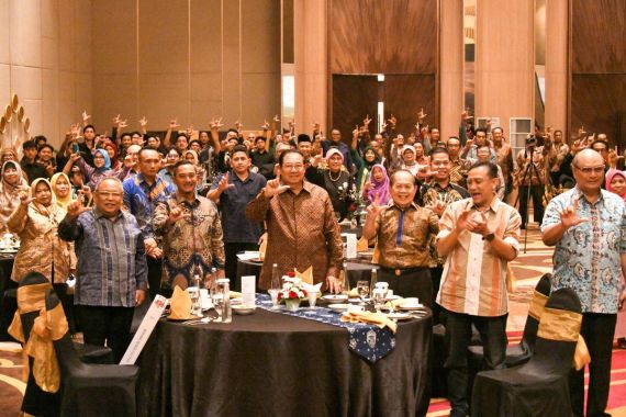 Syarief Hasan: Gagasan Besar SBY Menggali Lebih Banyak Potensi Pariwisata - JPNN.COM