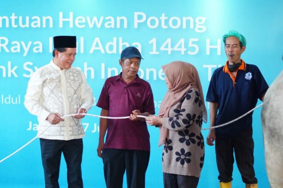Iduladha 1445H, BSI Salurkan 9.390 Hewan Potong ke Seluruh Indonesia - JPNN.COM