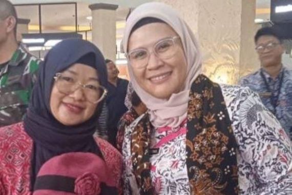 Didukung Bupati Nina Agustina, Warga Indramayu Menghasilkan Cuan dari Kreasi Rajut - JPNN.COM