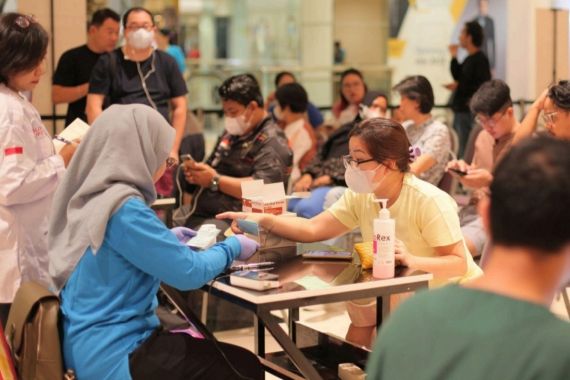 Ikhtiar Meningkatkan Kesadaran Masyarakat di Hari Donor Darah Sedunia - JPNN.COM