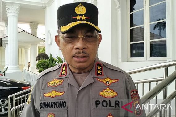 Irjen Suharyono Akui 3 Polisi di Sumbar Kena PTDH - JPNN.COM