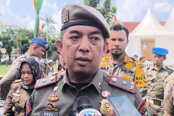 Anggota Satpol PP Kota Pekanbaru Pemeras Nenek Mardiana Dipecat - JPNN.COM