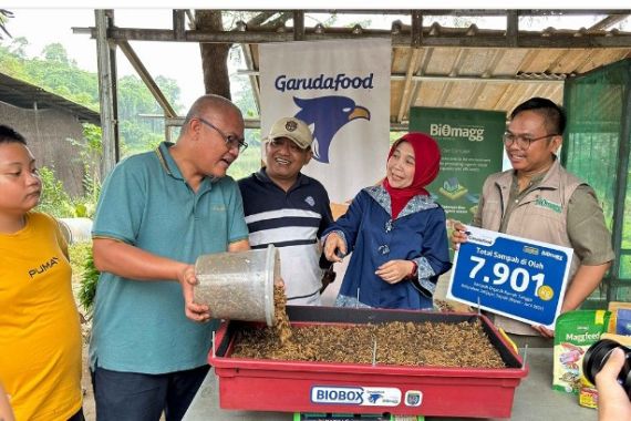 Garudafood & Biomagg Rangkul Masyarakat Mengelola Sampah Organik Rumah Tangga - JPNN.COM