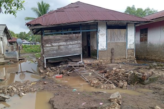 3.050 Jiwa Terdampak Banjir di Halmahera Selatan - JPNN.COM