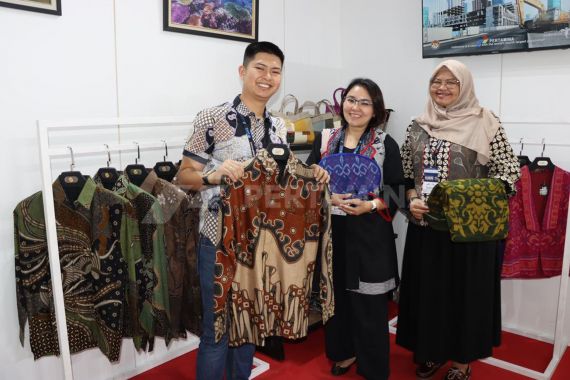 Pertamina dan KBRI Alger Berkolaborasi dalam Pameran Foire Internationale d’Alger 2024 - JPNN.COM