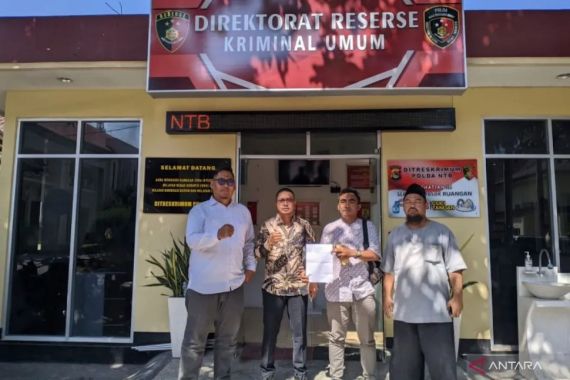 Nikah Lagi Tanpa Izin, Eks Bupati Lombok Tengah Suhaili Dilaporkan Istrinya ke Polisi - JPNN.COM