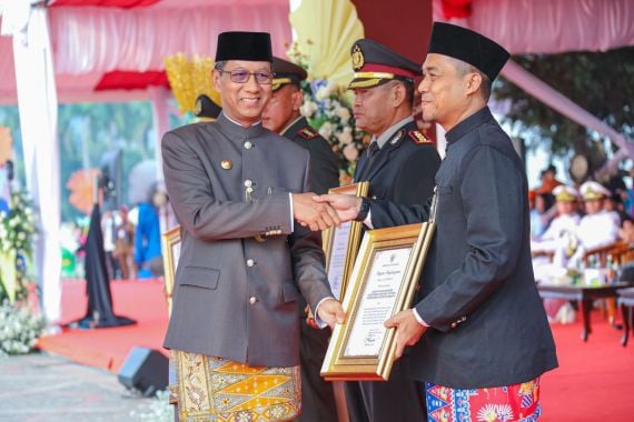 Kejati DKI Jakarta Raih Penghargaan dari Pemprov, Plt Amirul Wicaksono: Mitra Terbaik - JPNN.COM