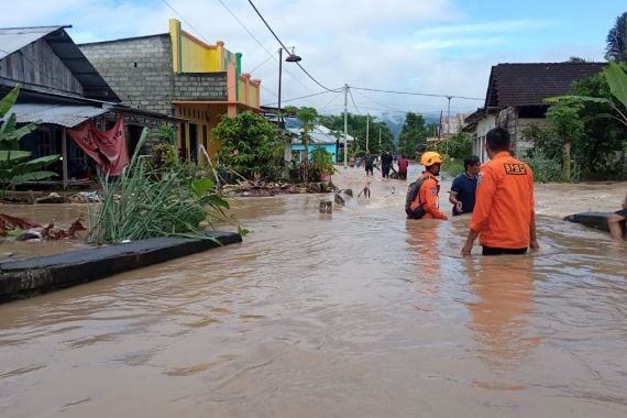 633 Unit Rumah Di Bolaang Mongondow Terendam Banjir - JPNN.COM
