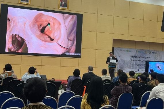 Puluhan Dokter Terbaik se-Indonesia Dilatih Barrow Neurological Institute - JPNN.COM