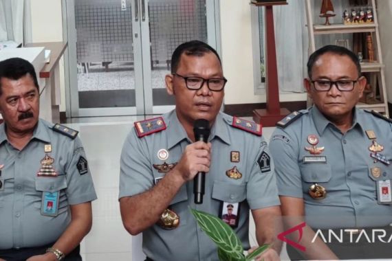 Napi yang Menipu Siswi SMP di Bandung Dihukum ke Dalam Sel Tikus - JPNN.COM