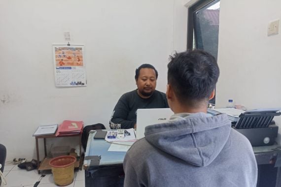 Sontoloyo, Pemuda di Surabaya Ini Mencuri Celana Dalam Pria, Alasannya Bikin Geleng Kepala - JPNN.COM