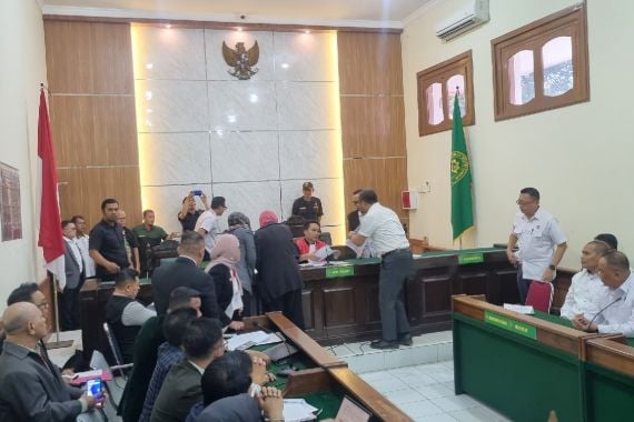 Tim Polda Jabar Hadiri Sidang Praperadilan Pegi Setiawan - JPNN.COM