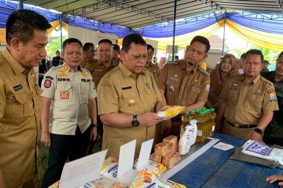 Tekan Inflasi, Pj Wali Kota Palembang Buka Pasar Murah di Tiap Kecamatan - JPNN.COM