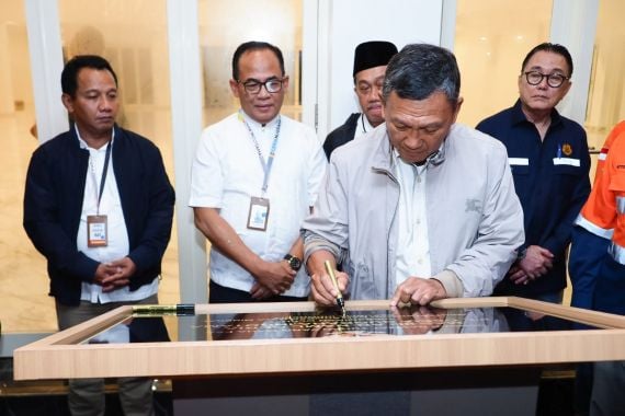 Menteri Arifin Tasrif Resmikan Pusat Peribadatan PT Ceria Nugraha Indotama di Kolaka - JPNN.COM