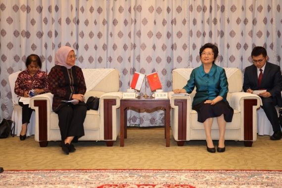 Menaker Ida Fauziyah: Indonesia dan RRT Terus Memperkuat Kerja Sama Ketenagakerjaan - JPNN.COM