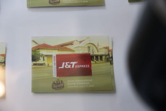 J&T Express Luncurkan Prangko Eksklusif di Pameran & Kompetisi Filateli International 2024 - JPNN.COM