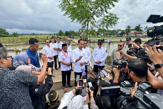 Dukung Ketahanan Pangan Nasional, Pupuk Indonesia Siap Penuhi Kebutuhan Pupuk Petani di Sulsel - JPNN.COM