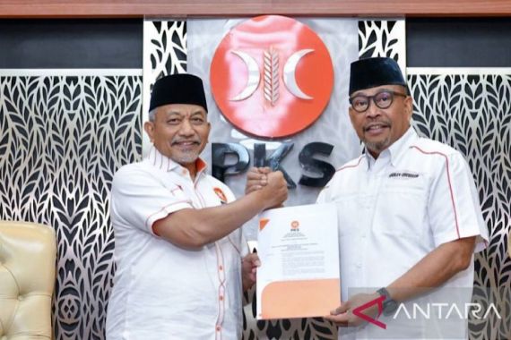 Murad Ismail Percaya Diri Bisa Raih 70 Persen Suara di Pilkada Maluku - JPNN.COM