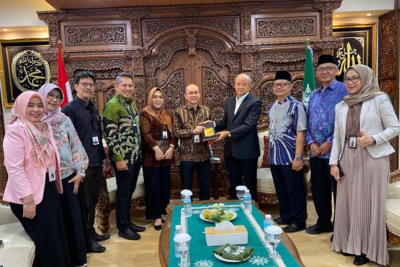 Bank bjb Syariah Bidik Sektor Pendidikan, Kesehatan dan UMKM - JPNN.COM