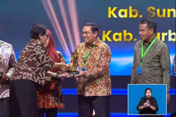 Selamat, Pemkab Sumedang Raih 2 Penghargaan di Ajang Anugerah Merdeka Belajar 2024 - JPNN.COM