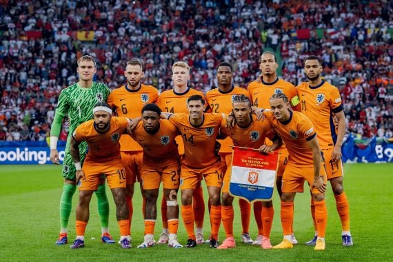 Belanda vs Inggris: Momen Spesial Virgil van Dijk - JPNN.COM