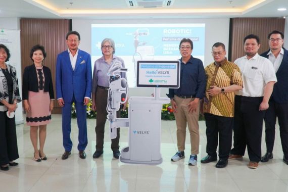 RS Medistra Jakarta Gunakan VELYS Robotic untuk Operasi Implan Lutut - JPNN.COM