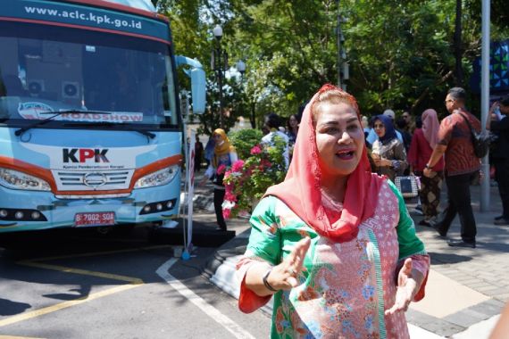 Bus KPK Roadshow di Semarang, Mbak Ita: Pemberantasan Korupsi Tanggung Jawab Seluruh Masyarakat - JPNN.COM