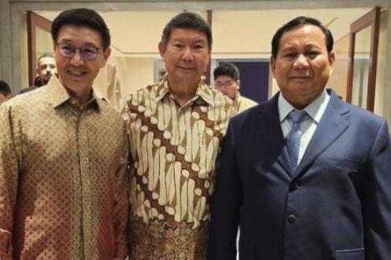 Hashim Tegaskan Prabowo Tak akan Menambah Utang Negara Jika Pendapatan Tidak Naik - JPNN.COM